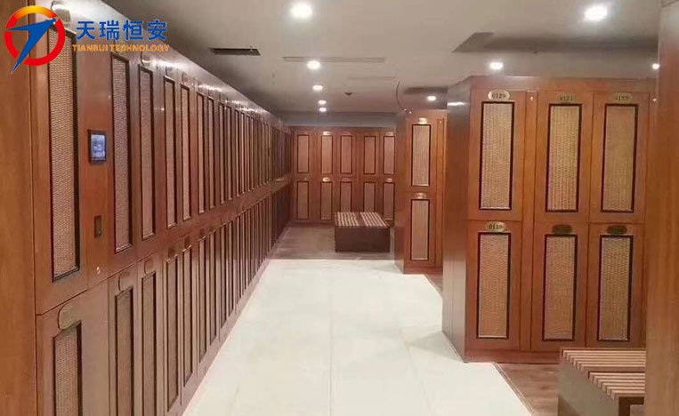 更衣柜生產(chǎn)廠家