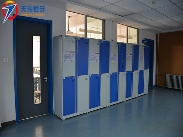 北京勞動保障職業(yè)學(xué)院聯(lián)網(wǎng)智能儲物柜項目案例