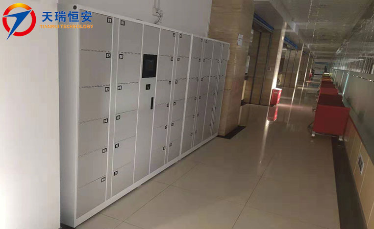 智能書包柜