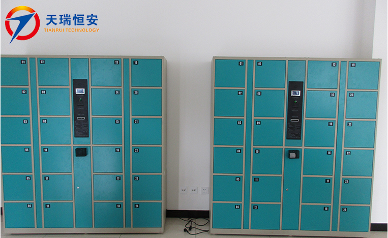 電子更衣柜